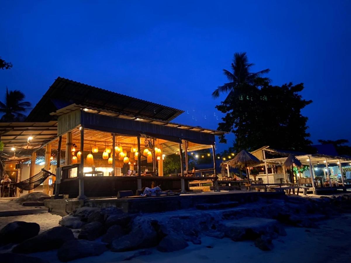 טונגסלה The Cosy Sunset Beach Resort & Restaurant מראה חיצוני תמונה