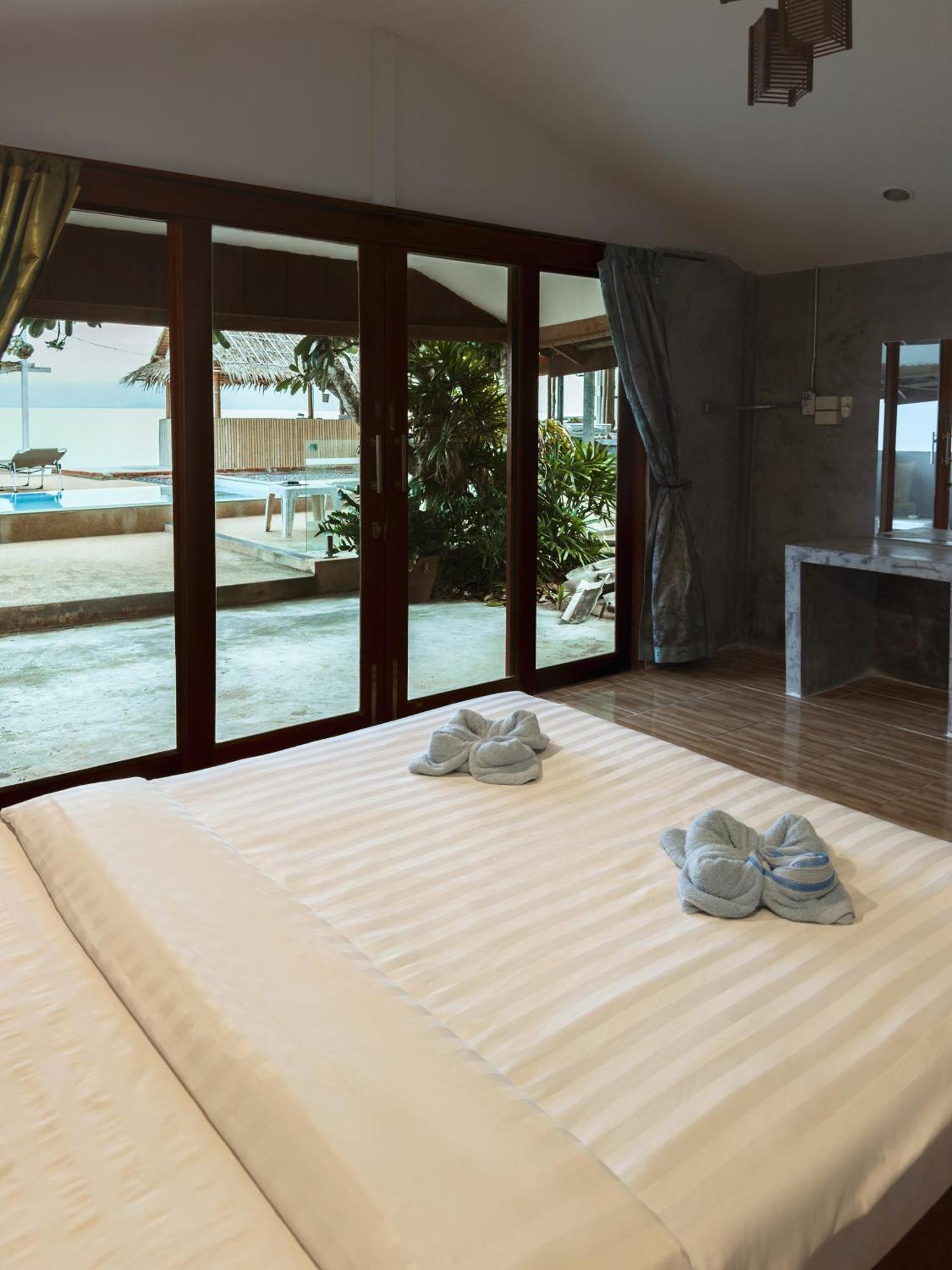 טונגסלה The Cosy Sunset Beach Resort & Restaurant מראה חיצוני תמונה