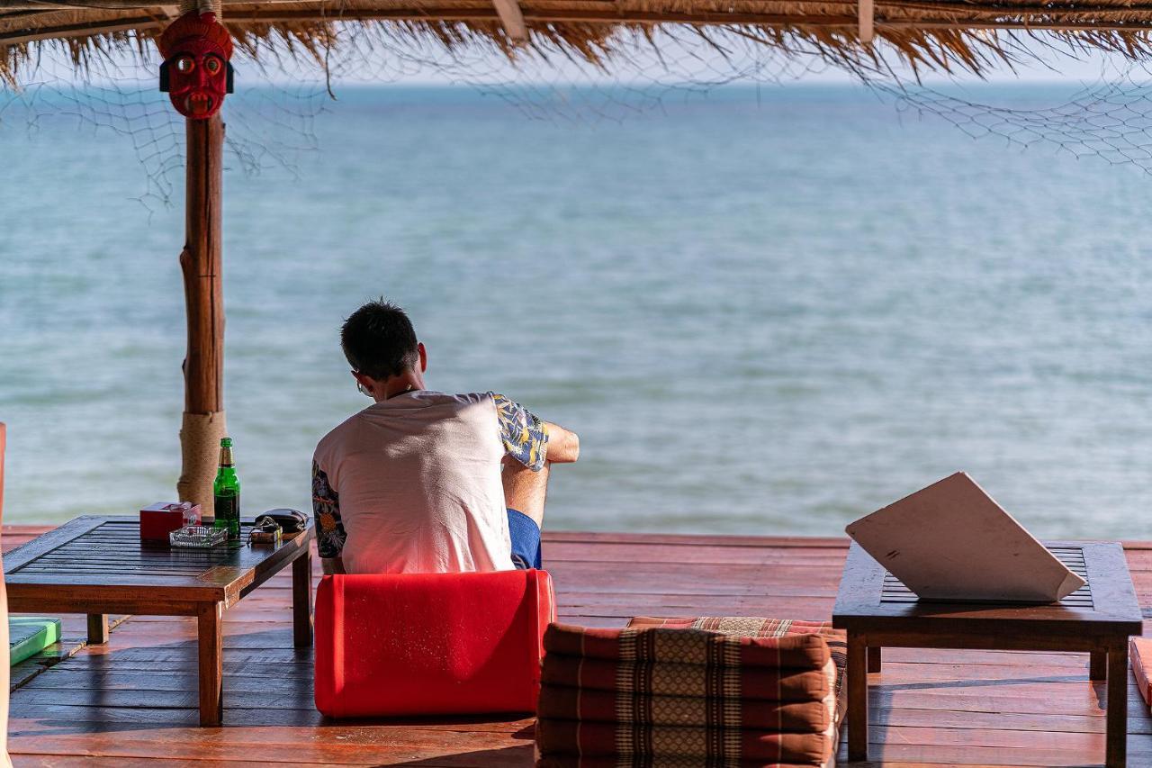 טונגסלה The Cosy Sunset Beach Resort & Restaurant מראה חיצוני תמונה